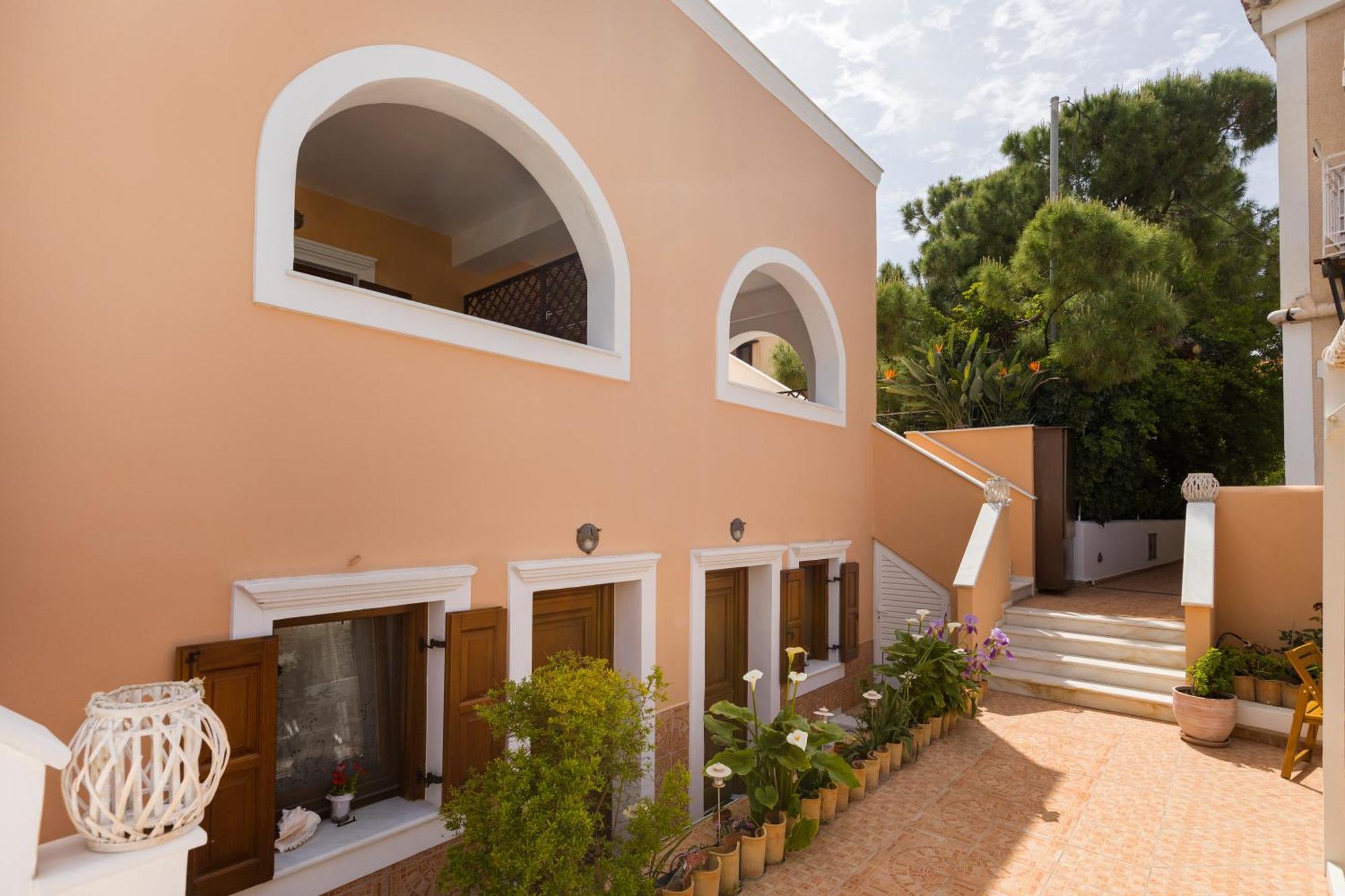 Spetses Center Comfy Apartment ภายนอก รูปภาพ