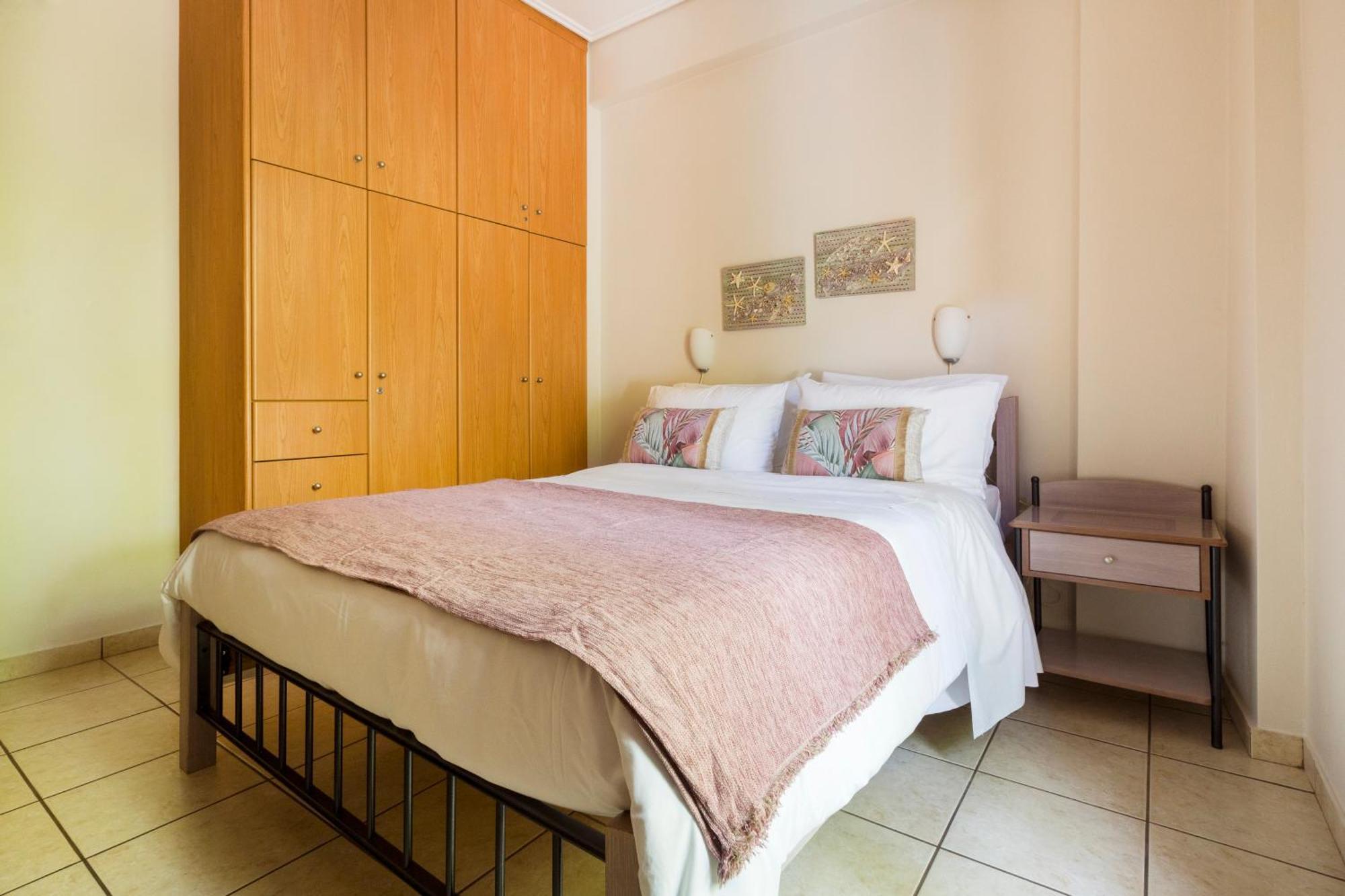 Spetses Center Comfy Apartment ภายนอก รูปภาพ